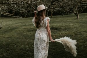 Rochii elegante și expresia stilului feminin în moda contemporană (P)
