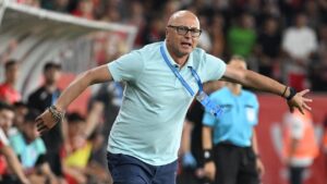 Leo Grozavu, pe urmele Politehnicii Iași. Și Marius Croitoru a urmărit Iașul, care a umplut tribunele la Bacău