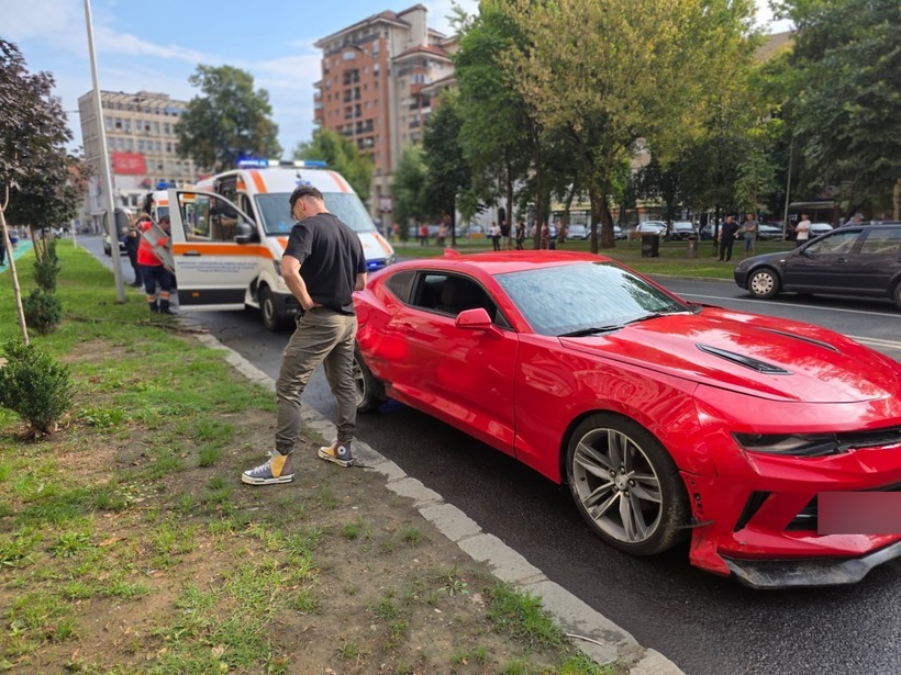  Două bătrâne din Alba rănite grav, după ce un autoturism care circula cu viteză a ajuns pe trotuar