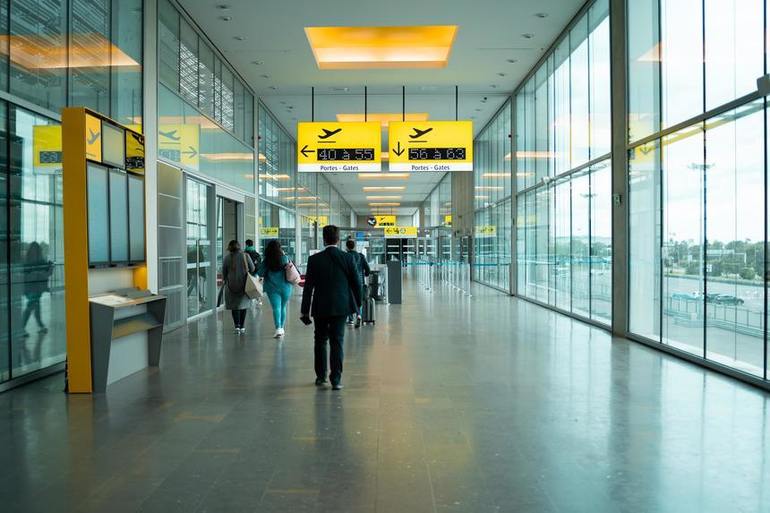 Investiție de 700 milioane de lei - Principalul aeroport rival al Iașului își va dubla capacitatea