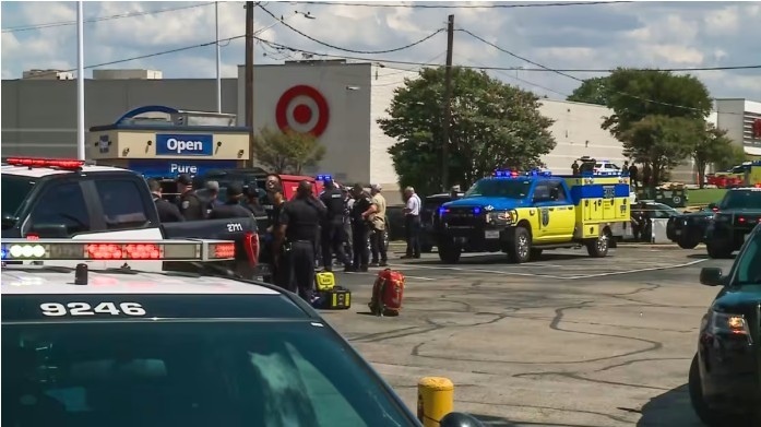  Trei morţi, între care un copil, după ce un individ a deschis focul în faţa unui magazin din Austin, Texas