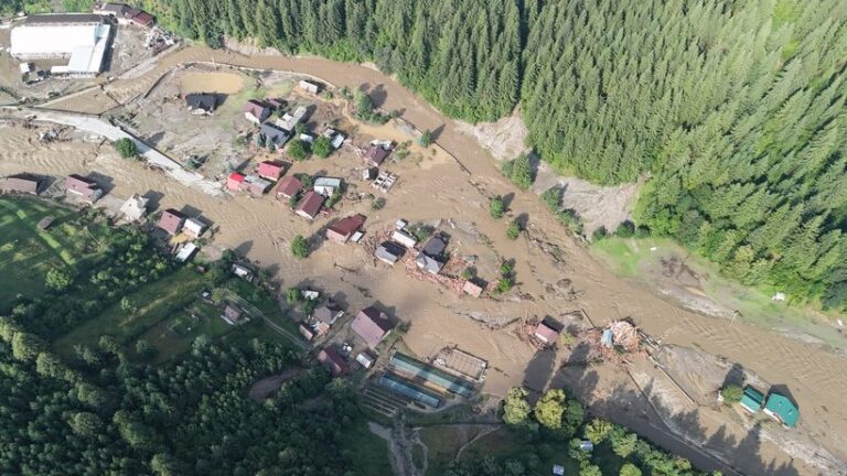 Preşedintele Consiliului Judeţean Suceava, Gheorghe Şoldan: Sunt primari în judeţ care şi-au mobilizat comunităţile pentru a reconstrui câte o casă la Broşteni