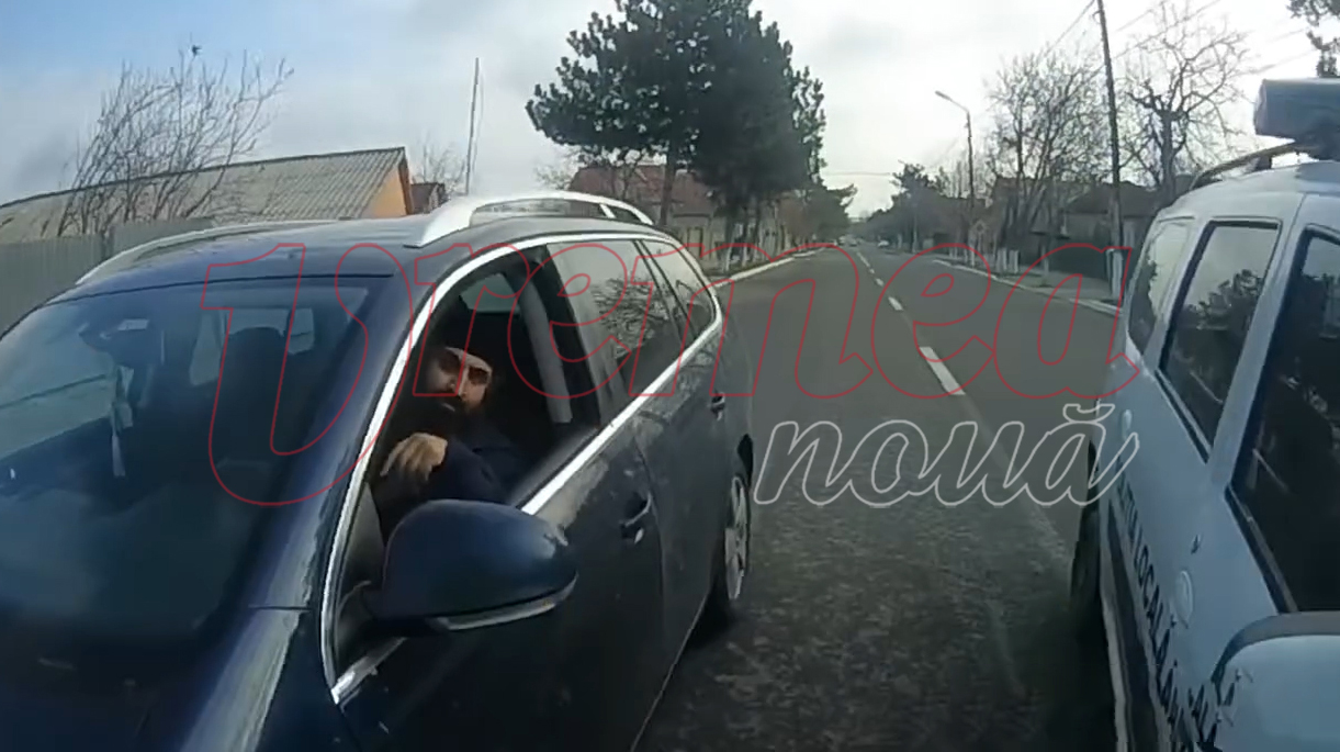 Călugăr prins fără permis la volan filmat în timp ce se ceartă cu Poliția. A fost „cal breaz” și pe la Iași, tot la volan