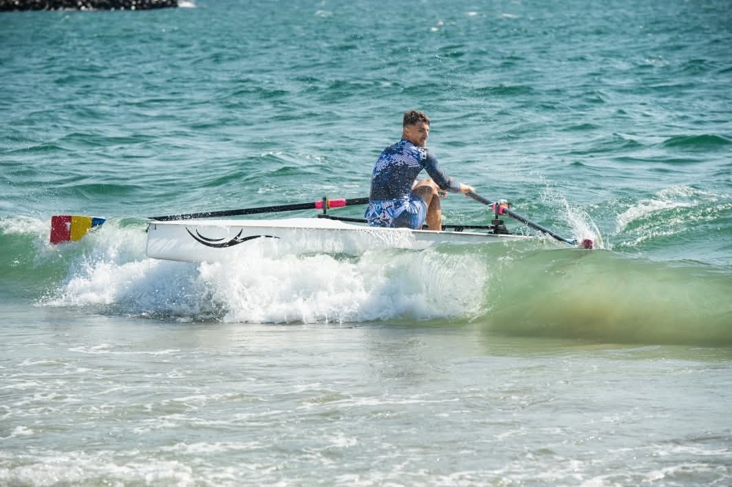 Ce fac canotorii ieșeni juniori la mare? Nu se bronzează, ci iau medalii!