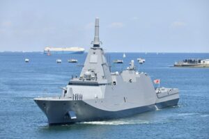 Australia se înarmează: va cumpăra 11 fregate „invizibile” pe radar din clasa Mogami