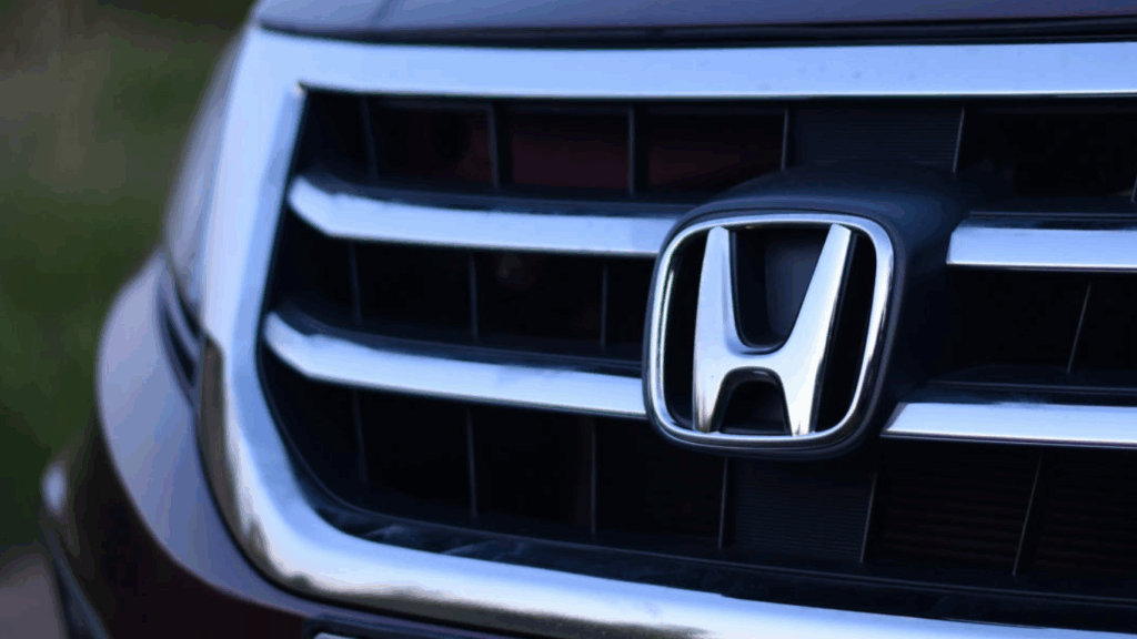  Peste 1,4 milioane de vehicule Honda, investigate de autoritățile americane, pentru posibile defecţiuni ale motorului