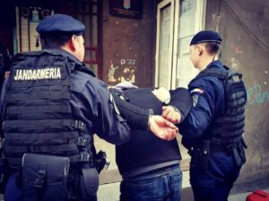 Ieșeanul care și-a ucis fratele în bătaie din cauză că nu câștiga de ajuns la păcănele pentru el s-a ales cu o pedeapsă de doar 13 ani de închisoare