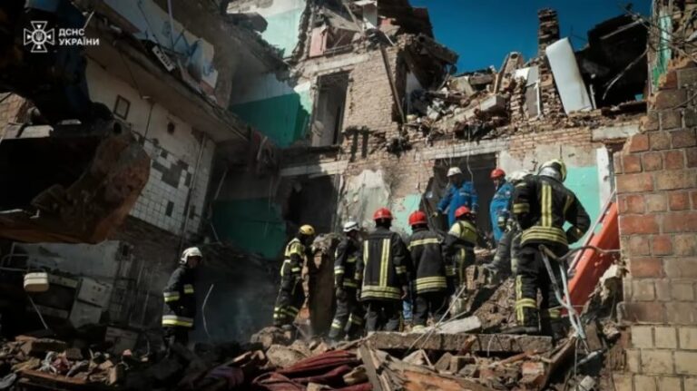 Bilanţul atacului din Kiev a crescut la 18 morţi