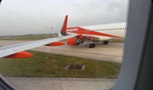 Două avioane au intrat în coliziune pe aeroportul din Manchester. Nu au fost raportate victime