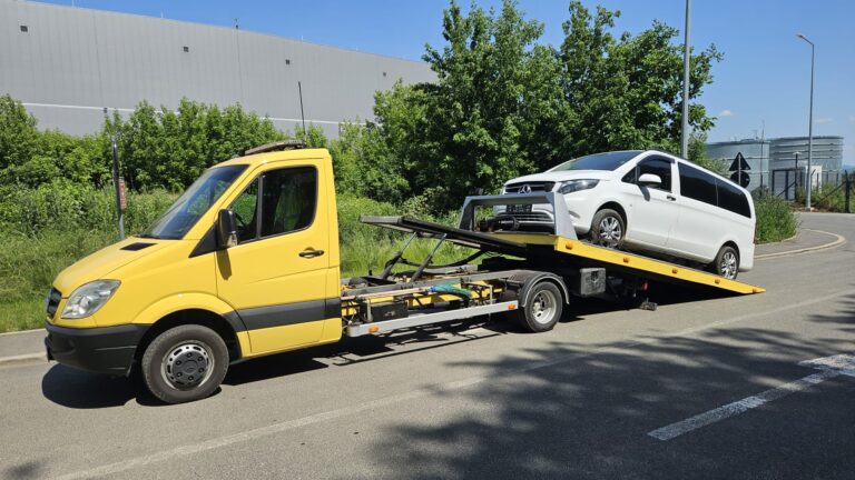 Vacanță cu mașina: o cheie uitată înăuntru, un cauciuc care explodează sau un motor supraîncălzit – cum le rezolvăm? Sfaturi de la un specialist din Iași pentru șoferi 