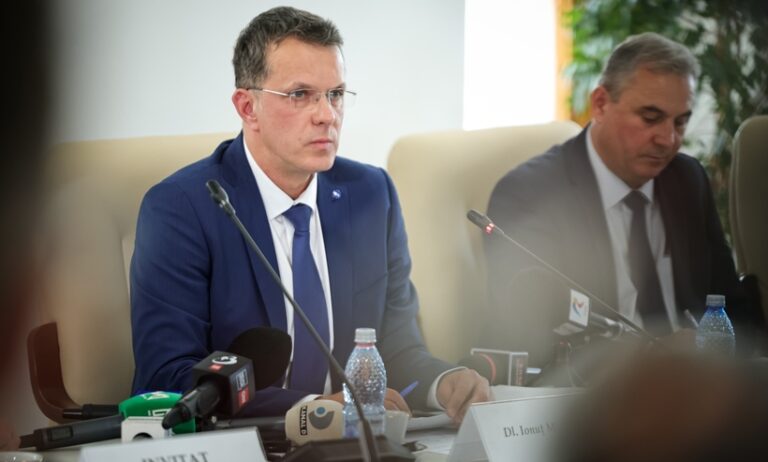 Moşteanu: Avem un război la graniţă care nu ştim cât va mai continua. Cred că este ultimul lucru de unde ar trebui să tăiem