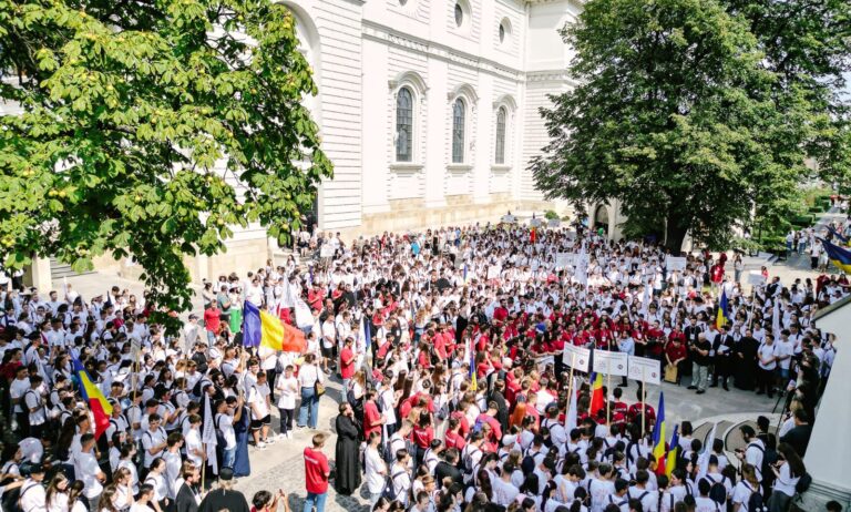 Iașul devine luni Capitala Tineretului Ortodox din Moldova. Peste 1.500 de participanți la Întâlnirea Tinerilor Ortodocși 2025