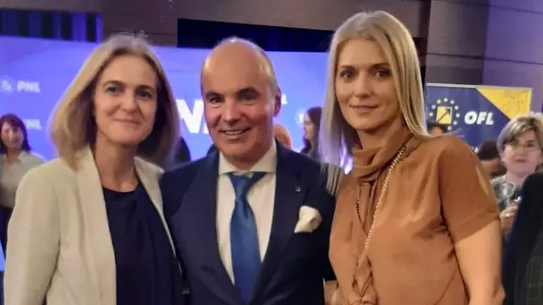 Defapt.ro: Cum a ajuns o profesoară de gimnaziu să dea 60.000 de euro la PNL. Pentru ce funcții a fost sprijinită politic