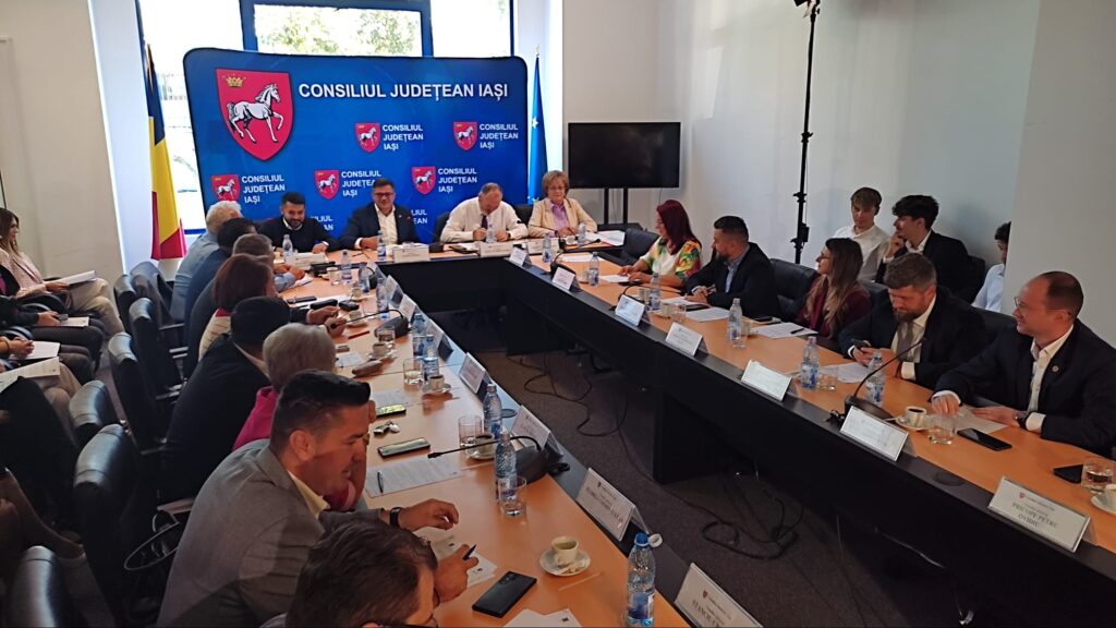  VIDEO | Bani și noi organigrame pentru spitale, bani și pentru deszăpezire. Ședință la Consiliul Județean, azi: 37 de propuneri pe ordinea de zi