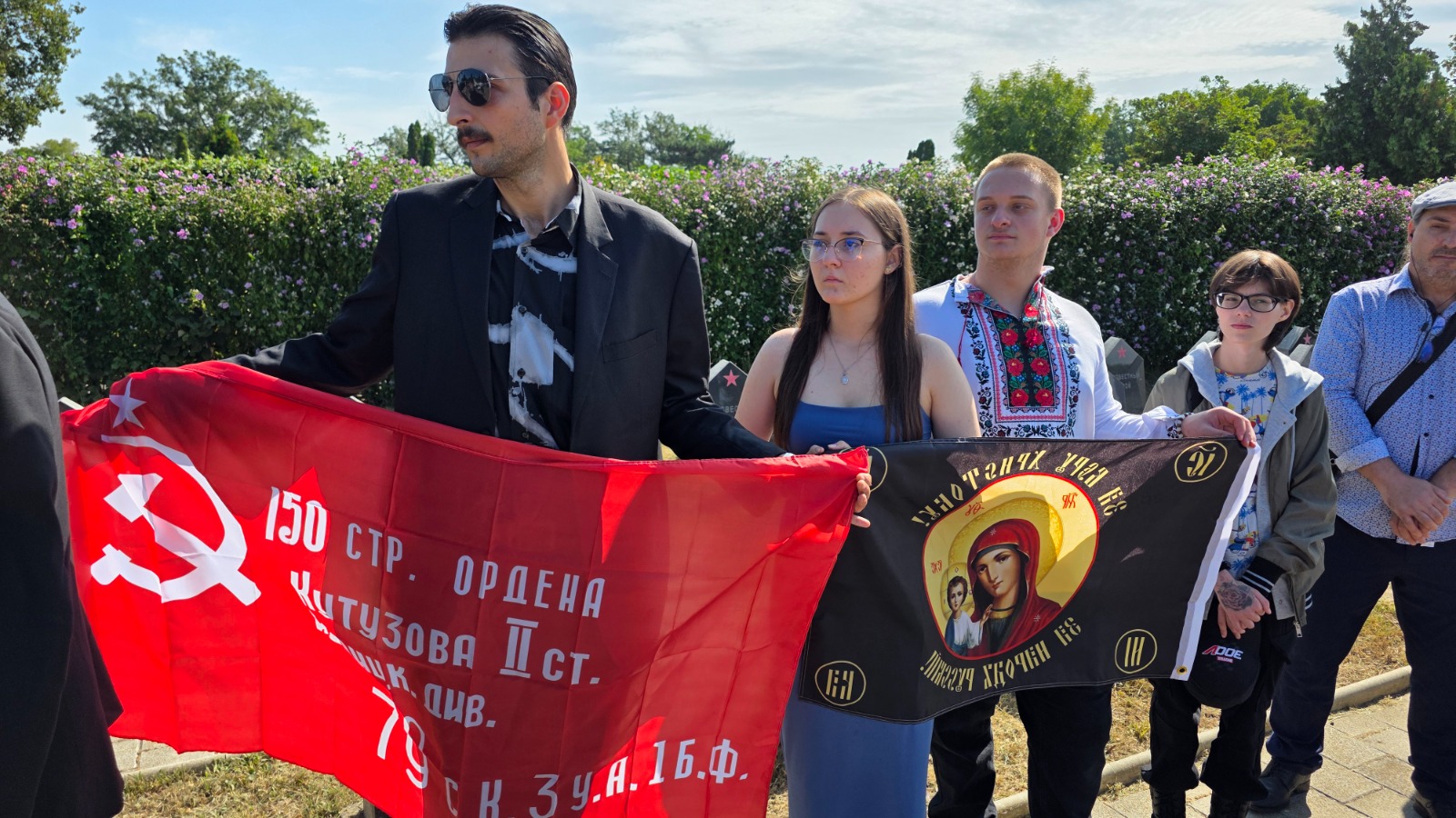 Steagul Rusiei a fluturat ieri la Ia&#537;i, la Eternitatea: ambasadorul Moscovei &#537;i rusofili locali au &#539;inut lec&#539;ii despre &bdquo;denazificarea Ucrainei fasciste&rdquo;