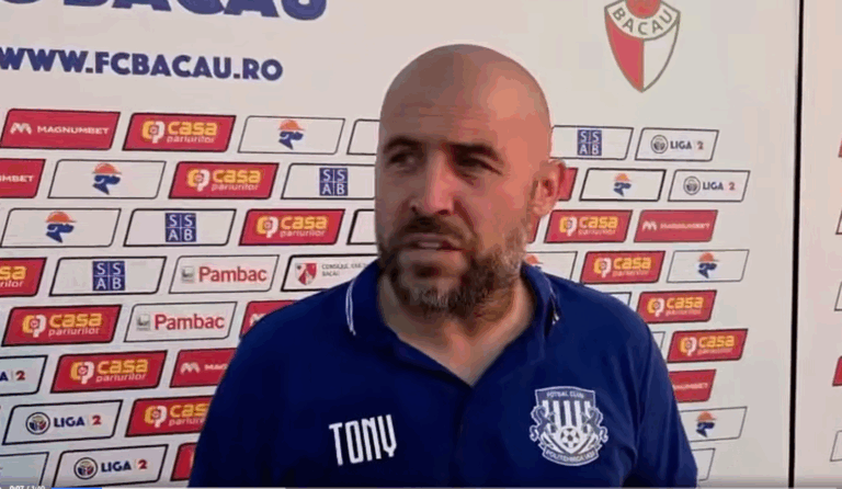 FOTBAL Tony: „Îi trag de urechi zi de zi pe jucători!” Pulsul Politehnicii înaintea meciului de mâine, cu Bistrița