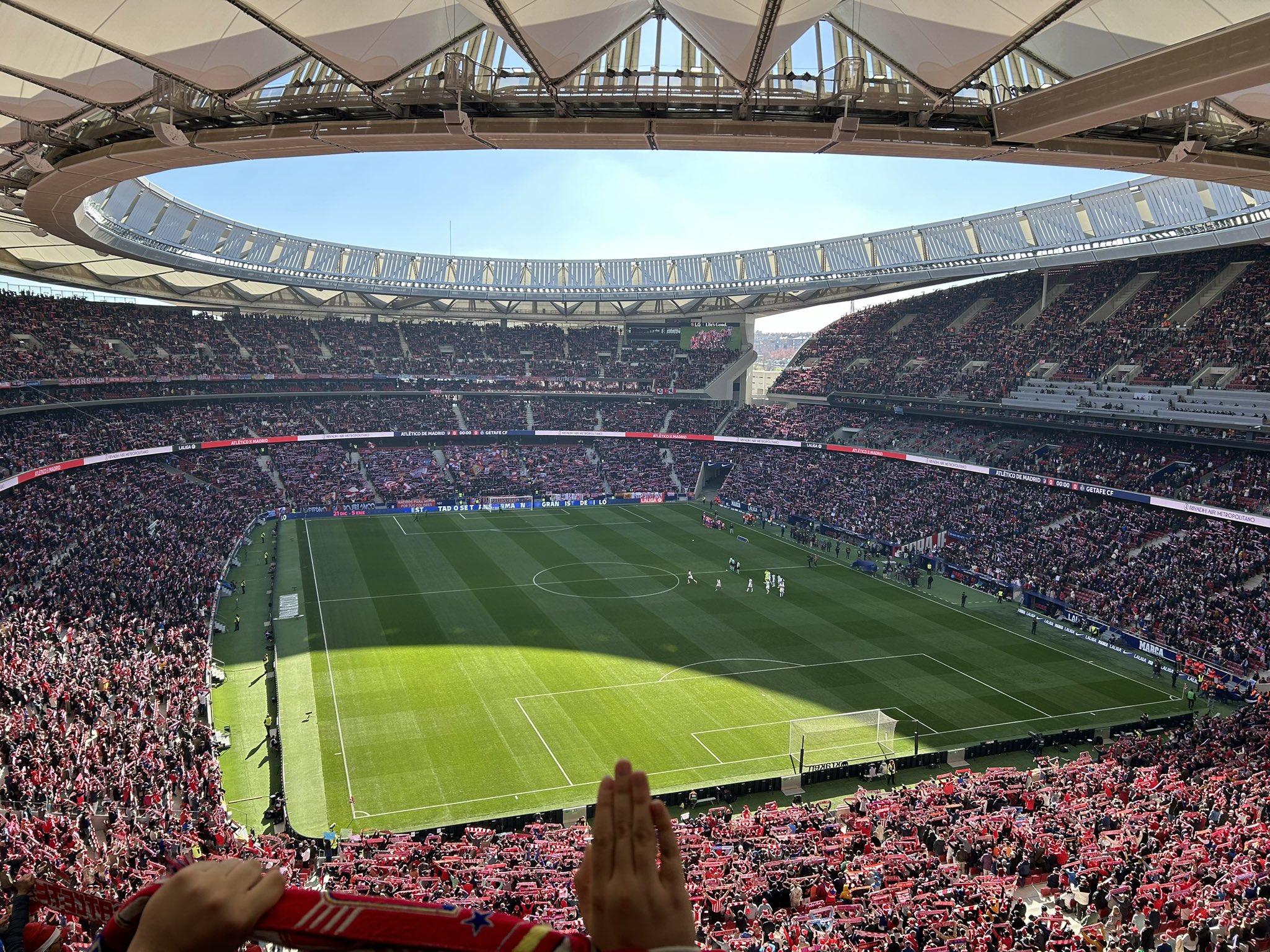 Madrid şi Varşovia vor găzdui finalele Ligii Campionilor masculină şi feminină în 2027