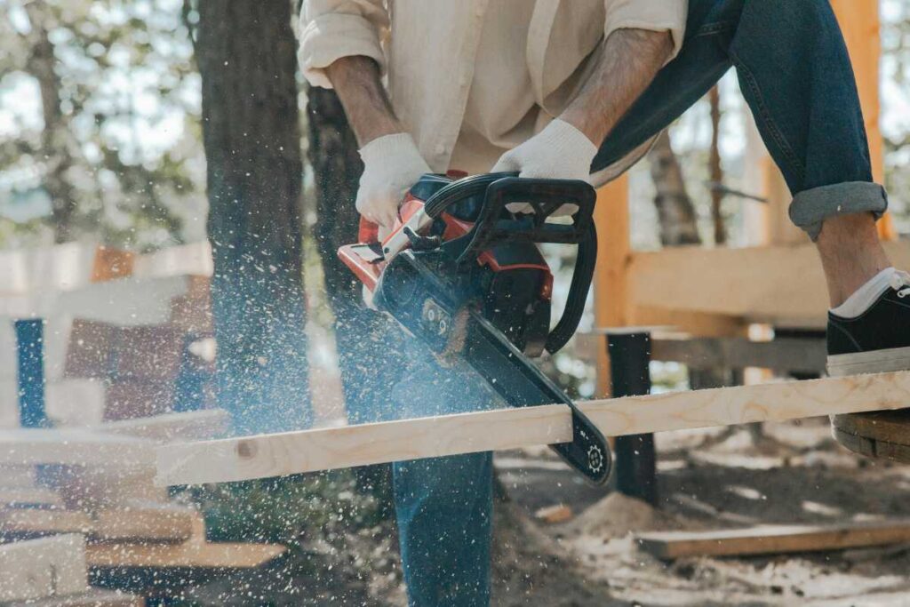  Cum influențează tipul de drujbă eficiența tăierii în diferite medii? Iată ce trebuie să ştii pentru utilizări corecte (P)