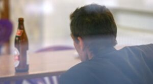 ALCOOLUL UCIDE | Iașul deține recordul național la alcoolemie. Explicații medicale: cum pot rezista unii oameni la valori ce ucid și un hipopotam, iar alții „cad” la două pahare