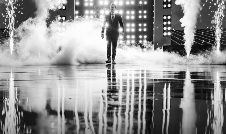 Tensiunile politice cresc periculos în SUA după uciderea lui Charlie Kirk. Susţinătorii lui Trump dau vina pe stânga pentru asasinarea activistului