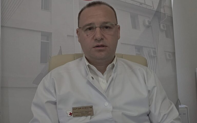 Noua variantă de COVID-19 se răspândește mai ușor și poate provoca forme mai severe ale bolii. Ce spune dr. Roșu despre noua formă a afecțiunii