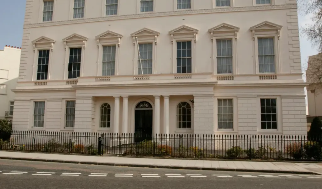  Marea Britanie: Un prestigios institut de studii militare a decis să suspende admiterea de israelieni