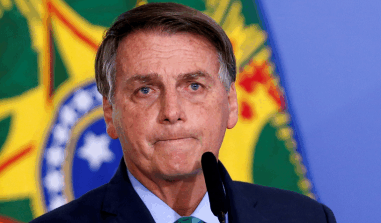 Fostul preşedinte al Braziliei, Jair Bolsonaro, plasat în arest preventiv, după ce ar fi încercat să-şi scoată brăţara electronică de la gleznă: „Exista un risc concret de fugă”