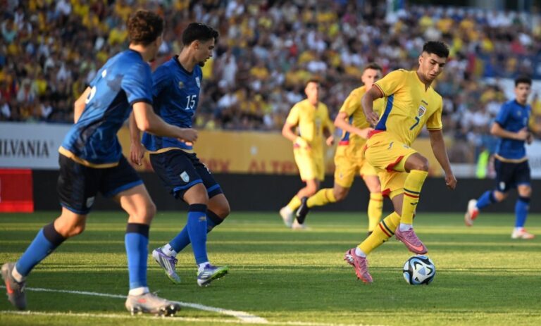 Raliul care a paralizat Iașul a pus bețe în roate și tricolorilor mici. „Zidul galben” a fost construit greu