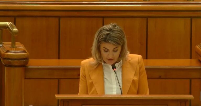 A doua moţiune de cenzură împotriva Guvernului a fost respinsă de Parlament