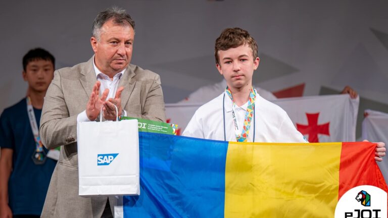 Elevul ieșean Andrei Nemțișor, medalie de argint la Olimpiada Europeană de Informatică pentru Juniori
