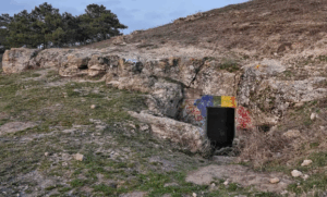 Peștera prin care românii fugeau din România lui Ceaușescu. Tunelurile s-ar întinde până în Turcia