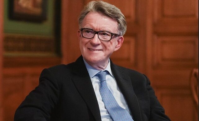  Ambasadorul britanic din SUA a fost revocat din funcţie în urma dezvăluirii legăturilor sale cu Jeffrey Epstein