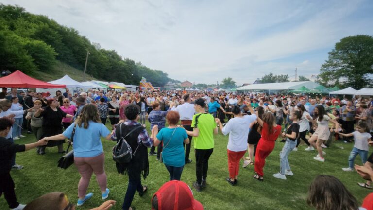 De frica disponibilizărilor anunțate de Bolojan, tot mai multe comune renunță la petrecerile consacrate