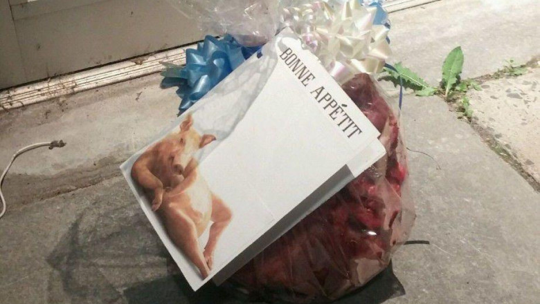 Capetele de porc găsite în faţa unor moschei din Franţa au fost depuse de către străini care au părăsit imediat teritoriul