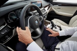 Sute de mii de automobile BMW, rechemate în service la nivel mondial, din cauza unui solenoid defect