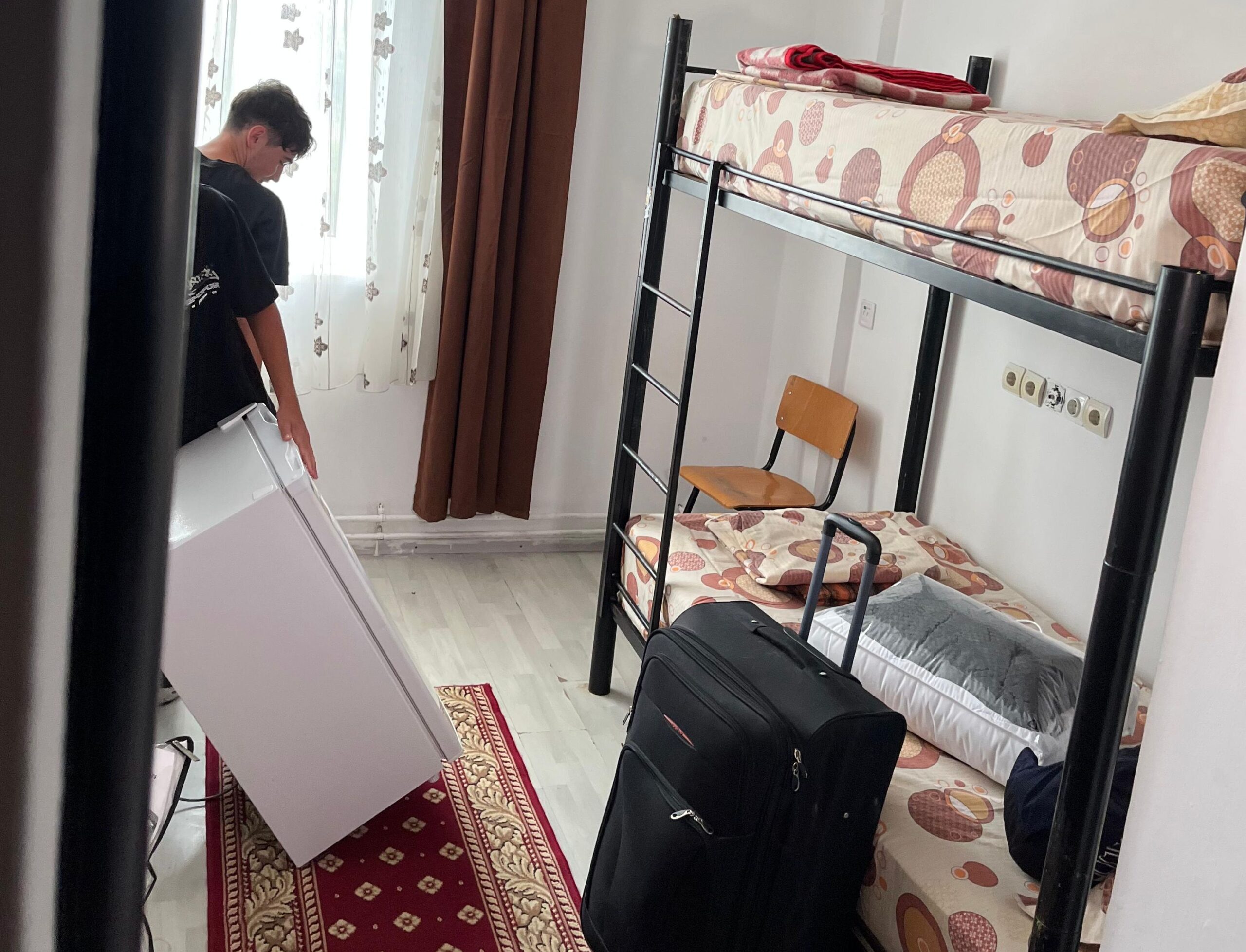 Bobocii USV Iași și-au luat în primire camerele: „Am luat tot ce se poate, tot ce trebuie!”