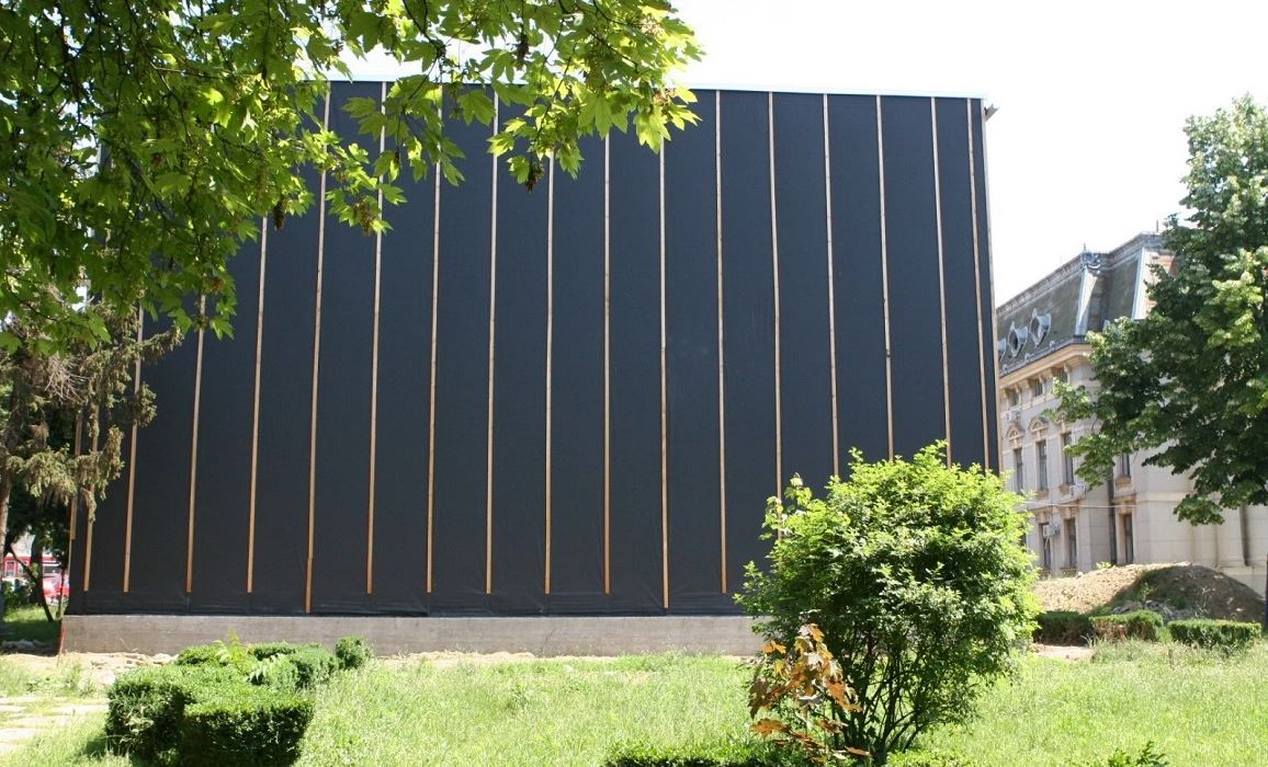 Noi semafoare în cartierul Alexandru. Primăria a autorizat și proiectul de reabilitare din jurul Teatrului Național