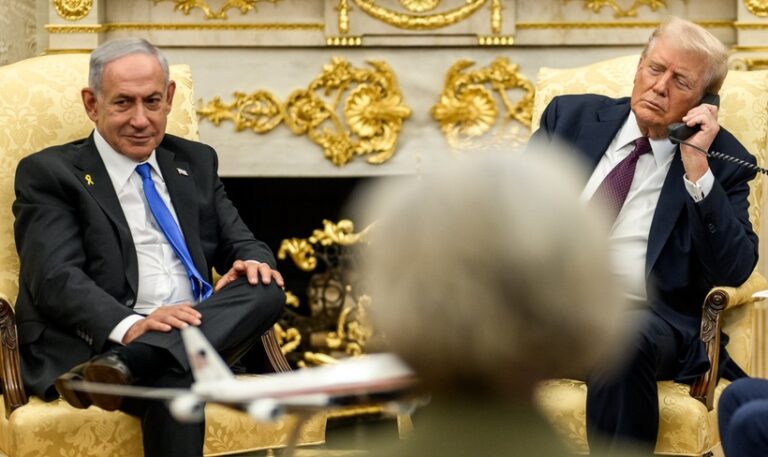 Trump l-a primit pe Netanyahu la Casa Albă pentru a-l convinge de noul său plan de pace pentru Gaza