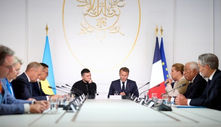 Întâlnire Macron–Zelenski la Paris pe tema garanțiilor de securitate și a luptei contra dronelor