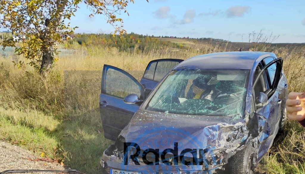  Accident grav la Popricani. Trei persoane au fost rănite