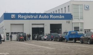 La câte instituții trebuie să meargă șoferii pentru a-și recupera certificatul de înmatriculare reținut în trafic? Explicații de la RAR