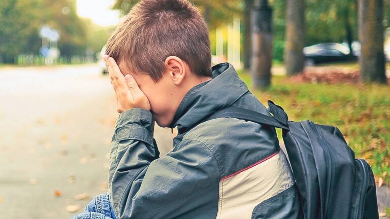 Abandonul școlar la Iași: peste 2.000 de elevi au renunțat la școală în ultimii 5 ani. Rata abandonului, mai mare cu 53% la clasele primare din mediul rural