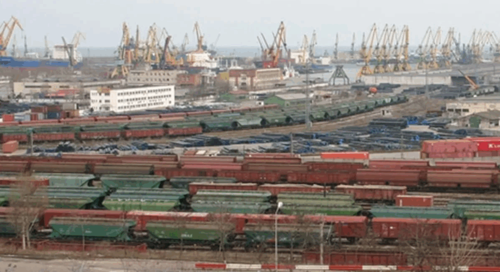  CFR Marfă a închis anul 2024 cu datorii la stat de peste un miliard de lei, însă directorul din perioada 2022-2024 a fost transferat la altă companie de stat