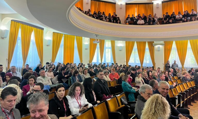 Inteligența artificială, în centrul dezbaterilor academice internaționale la UAIC Iași. Conferința GEBA 2025 reunește economiști din peste 10 țări