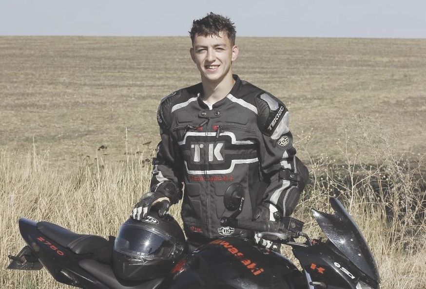  Un student de 22 de ani a murit în somn, lângă iubita sa, în condiții misterioase, la Iași