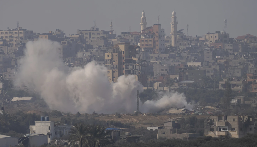 Avioane israeliene bombardează oraşul Gaza după ce Netanyahu ordonă „atacuri puternice”