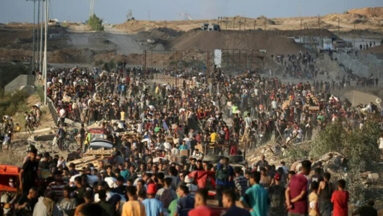 Presa străină solicită acces imediat şi independent în Gaza