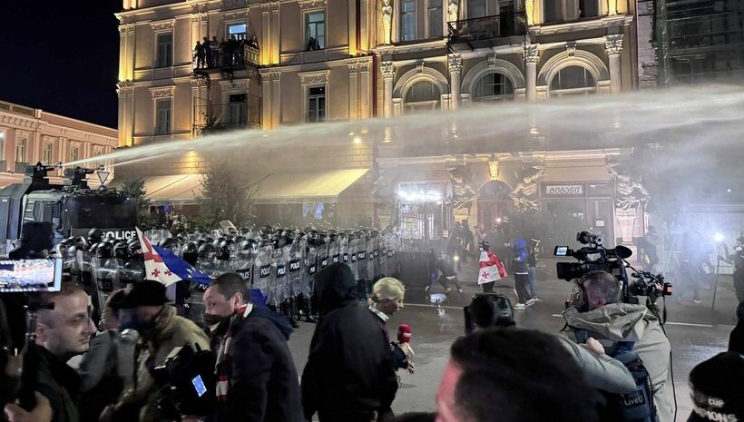  Georgia: Premierul promite represalii împotriva opoziţiei după protestele electorale