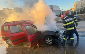 Incendiu produs la un autoturism, în municipiul Iași