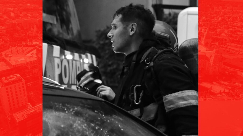  FOTO Fotografii impresionante de la incendiul care a cuprins un bloc în Păcurari